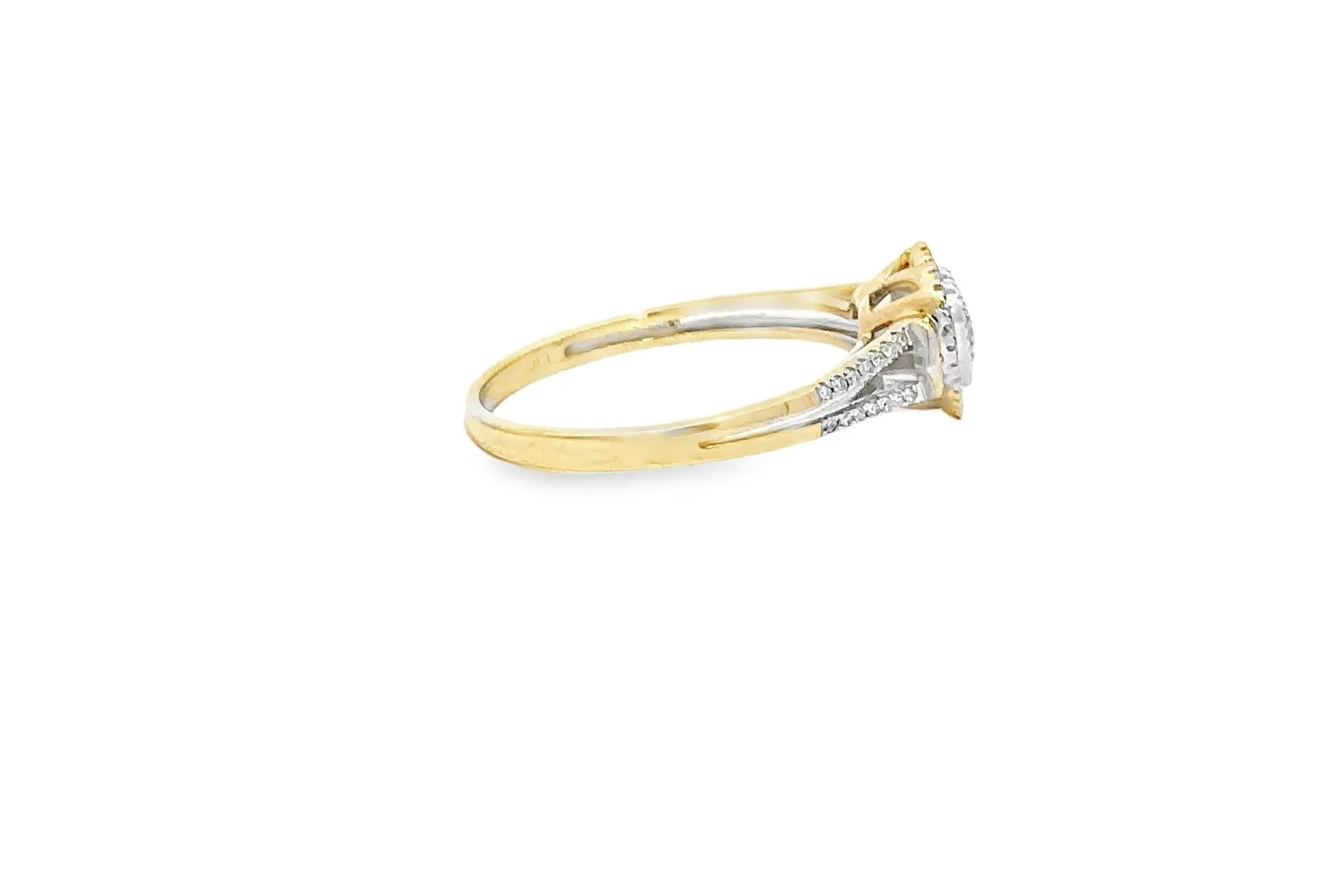 10K Gold 0.17 CTW Diamond Ring