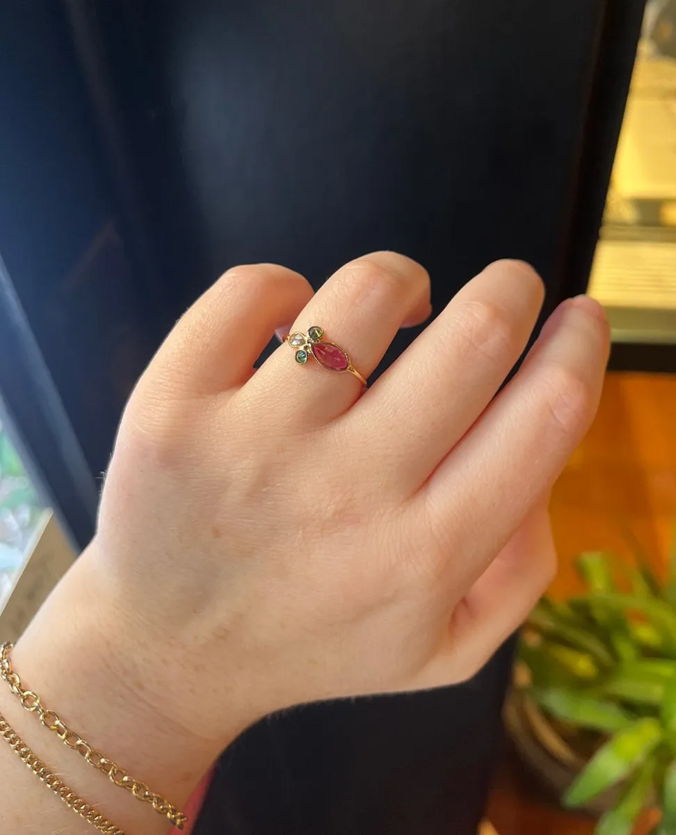  14k Gold Sapphire   Diamond Cluster Ring 