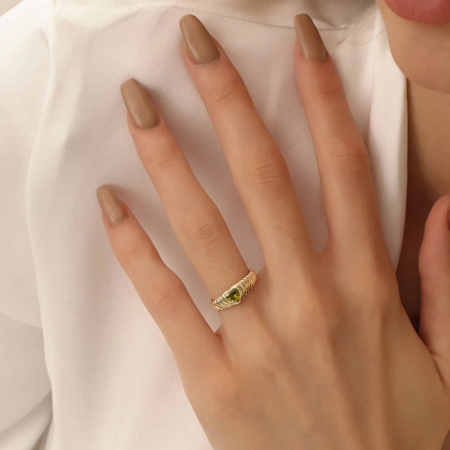 14k Heart Shape Peridot Beveled Ring