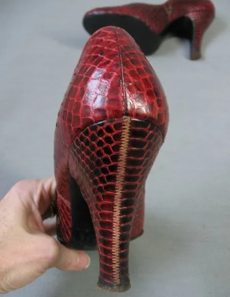 50s Vintage Women's Heels Babydoll Pumps Shoes Red Cobra Snakeskin 6.5 to 7 VFG