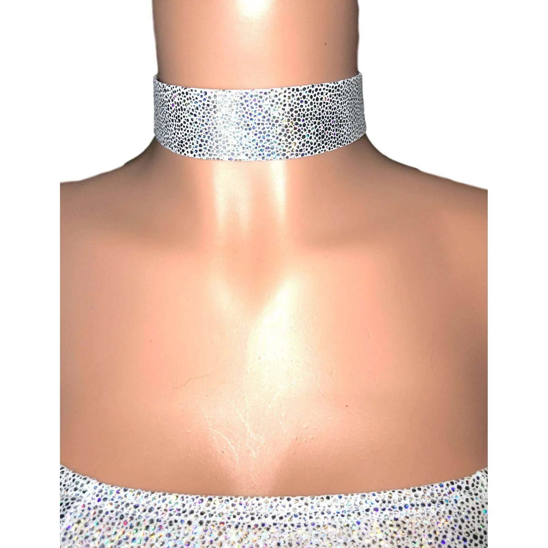 Holographic Silver Choker