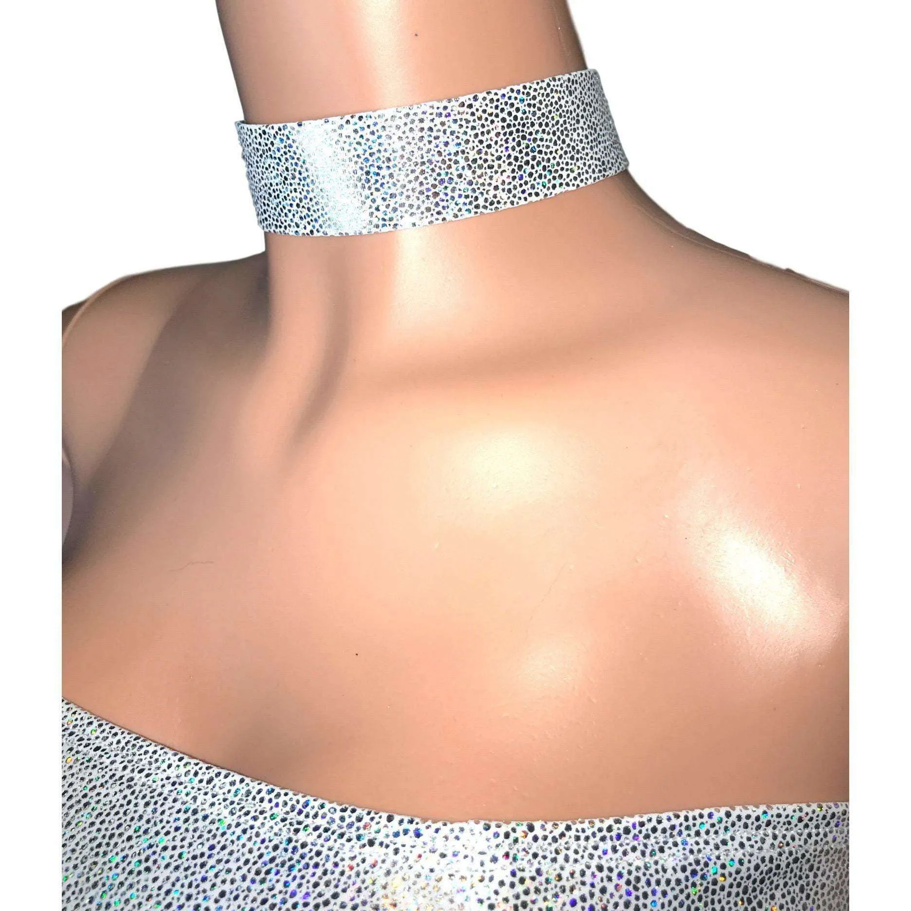 Holographic Silver Choker